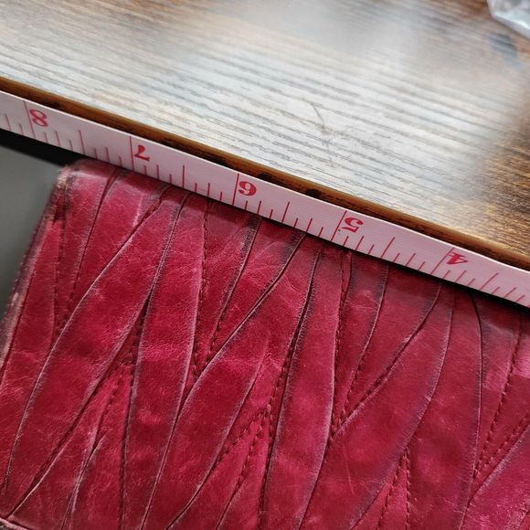 Prada MIUMIU long wallet Zip Around Zippy Genuine leather Quilted Berry Pink - Picture 3 of 12